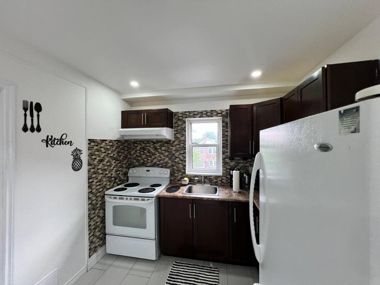 #1 Convvy-Nient Residence! Toronto Buitenkant foto